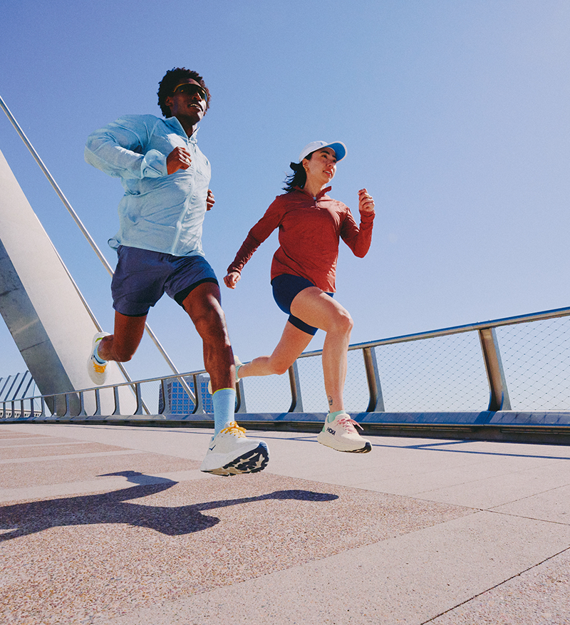 Logos Trend - HOKA Arahi 8